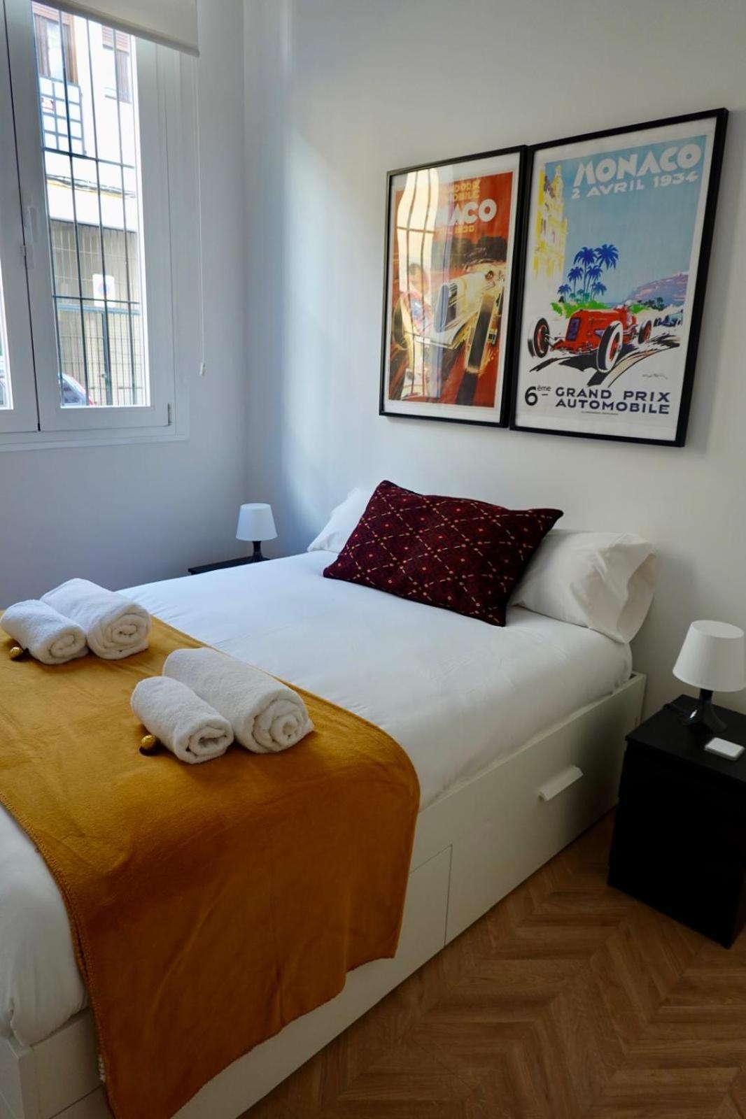 Peral Boutique Apartaments Siviglia Esterno foto