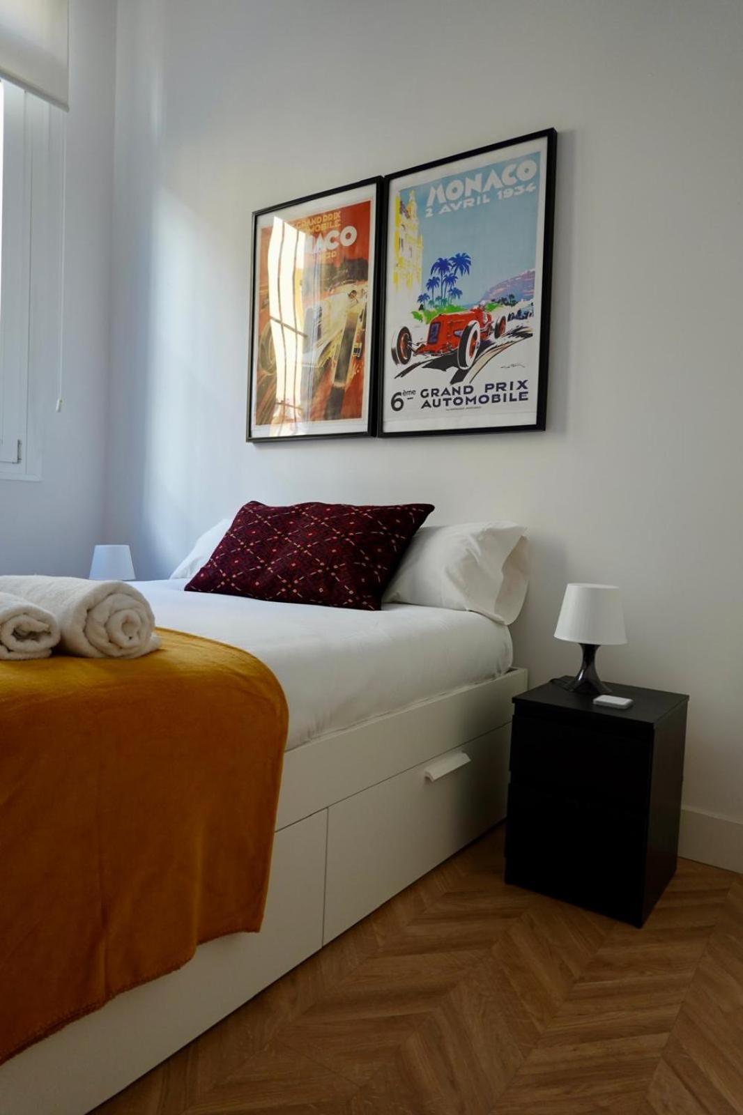 Peral Boutique Apartaments Siviglia Esterno foto