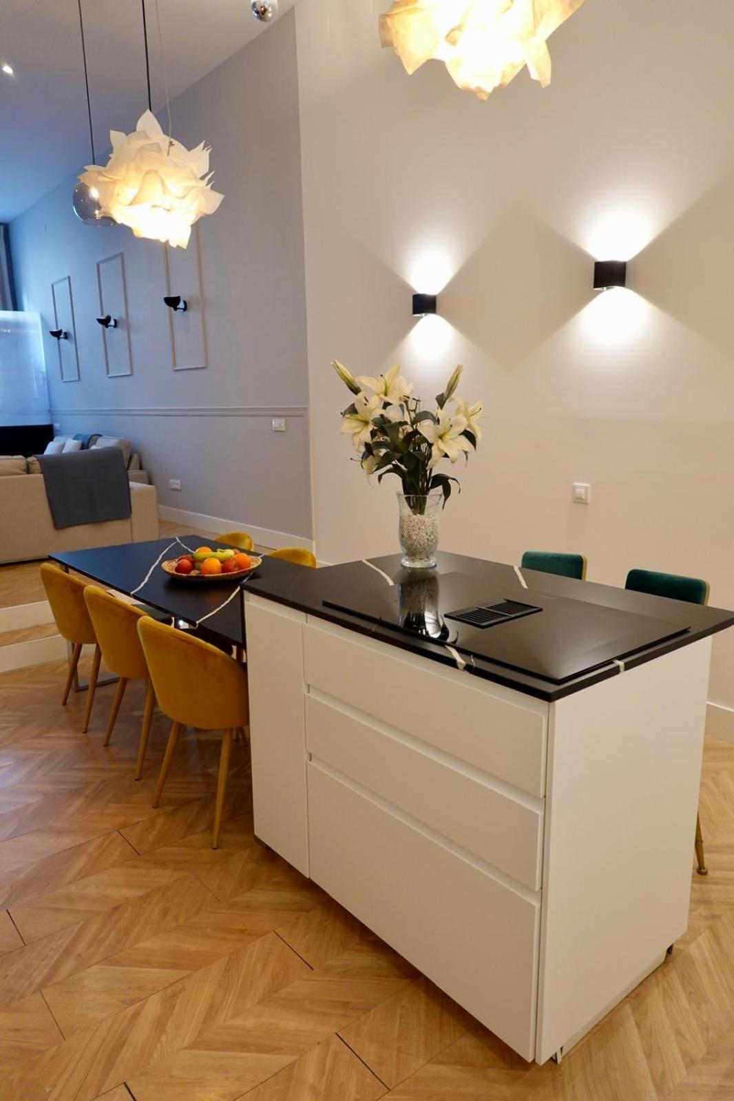 Peral Boutique Apartaments Siviglia Esterno foto